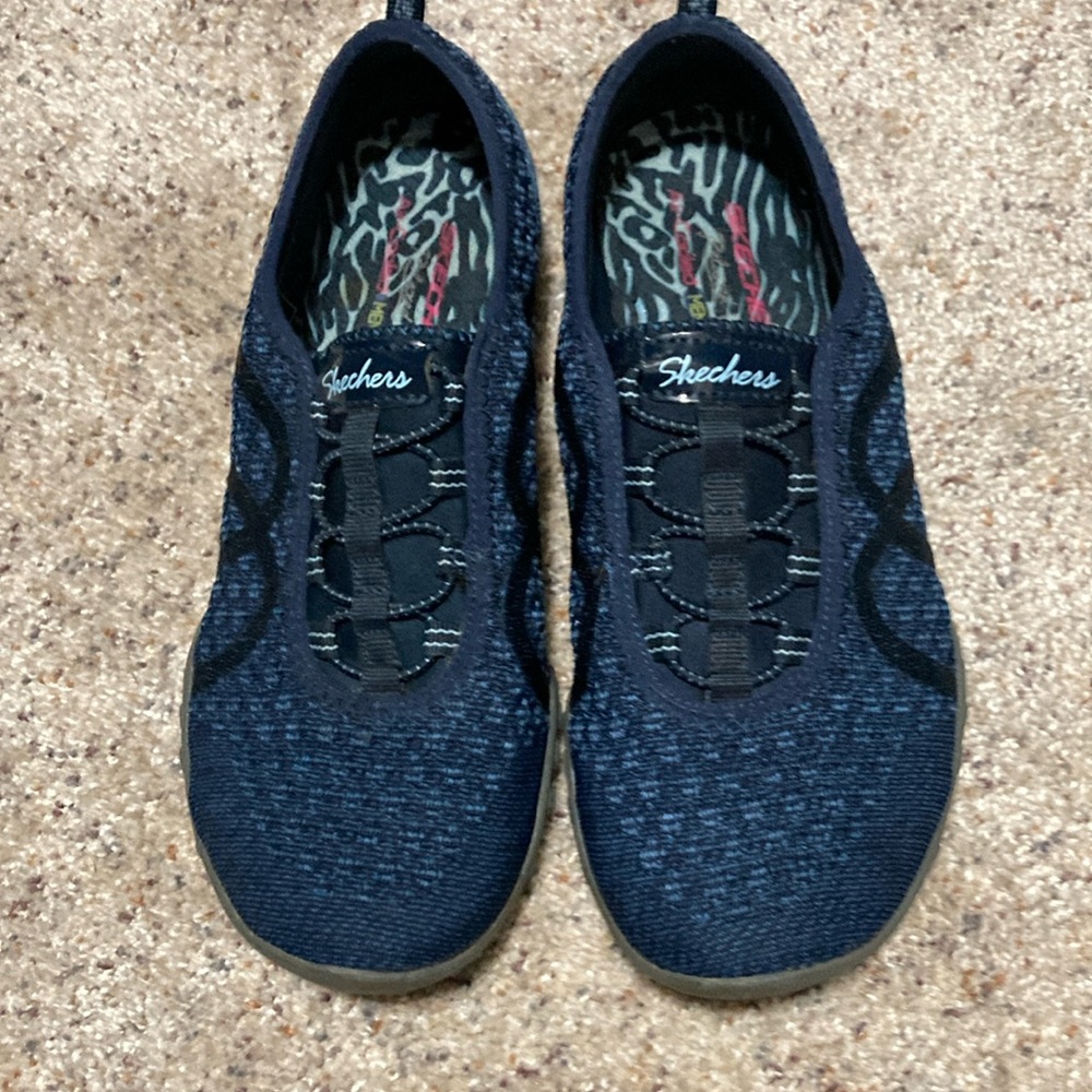 Sketchers Relaxed Fit Air Cooled Memory Foam Sneakers